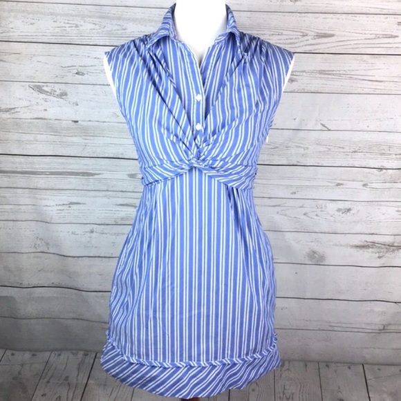 BCBGMaxAzria Dresses & Skirts - BCBGMaxAzria twist front shirtdress. Sz 2